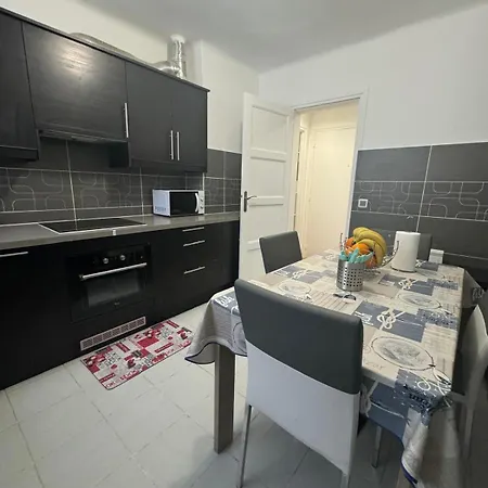 F3 Batiment 4 Apartment
